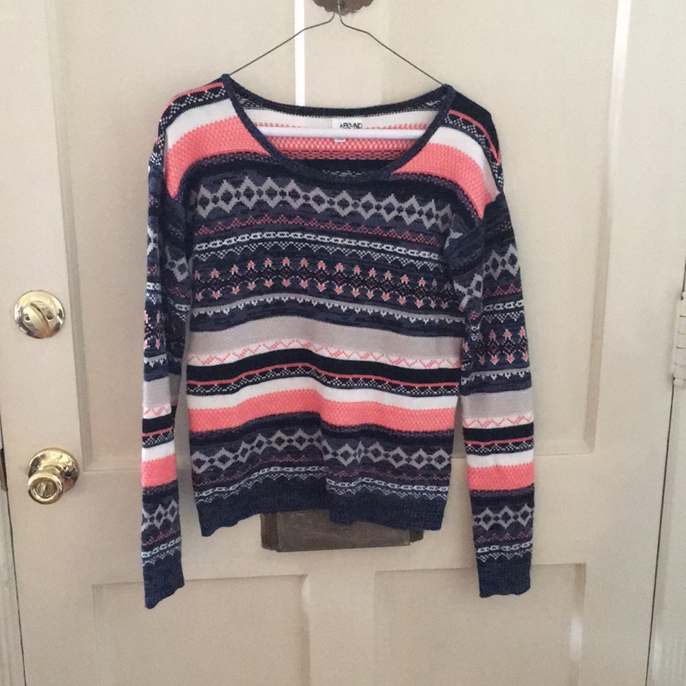 Multicolored print sweater